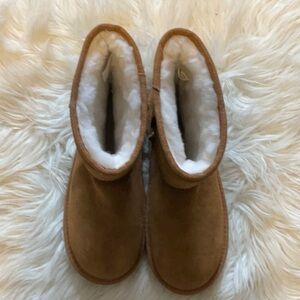 Kookaburra by UGG Women’s Chestnut Koola Short Boots Size 6 Style #1017090